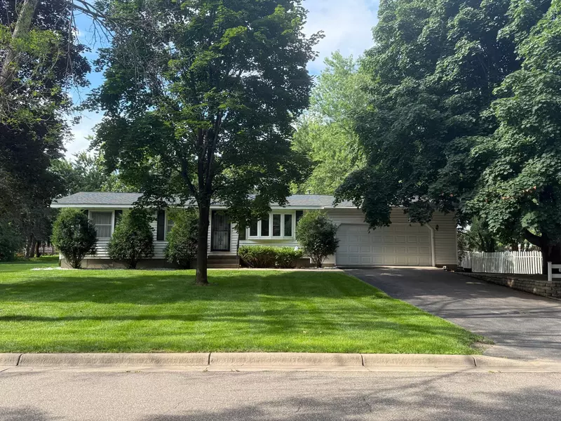 25 105th AVE NW, Coon Rapids, MN 55448