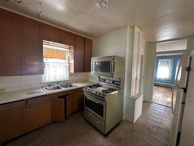 Eveleth, MN 55734,412 Monroe ST