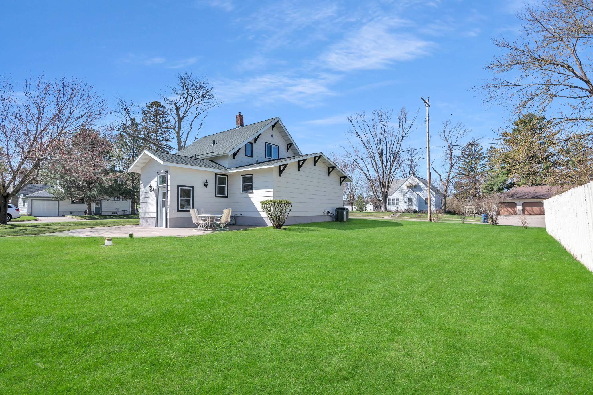 Sauk Rapids, MN 56379,32 6th AVE S