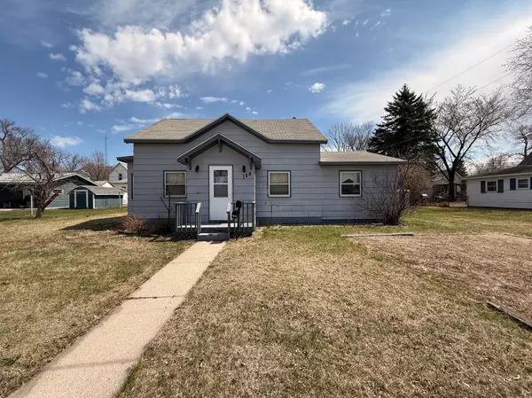 128 S Munsterman ST, Appleton, MN 56208