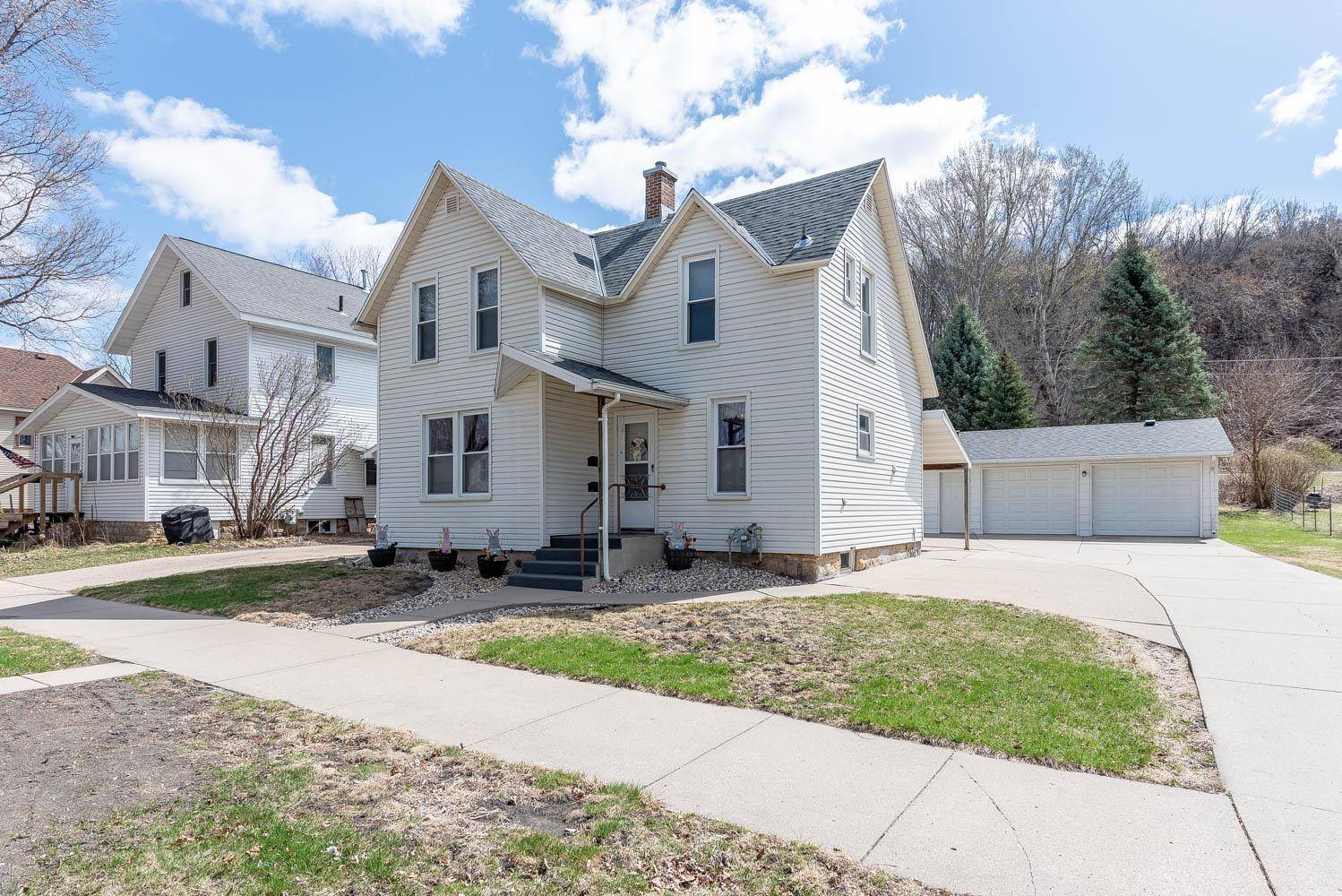 1509 N 5th ST, Mankato, MN 56001