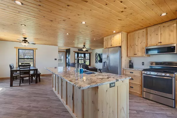 South Haven, MN 55382,6854 Belmont RD