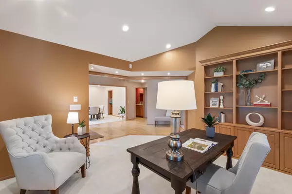 Minnetonka, MN 55305,11943 Orchard AVE W
