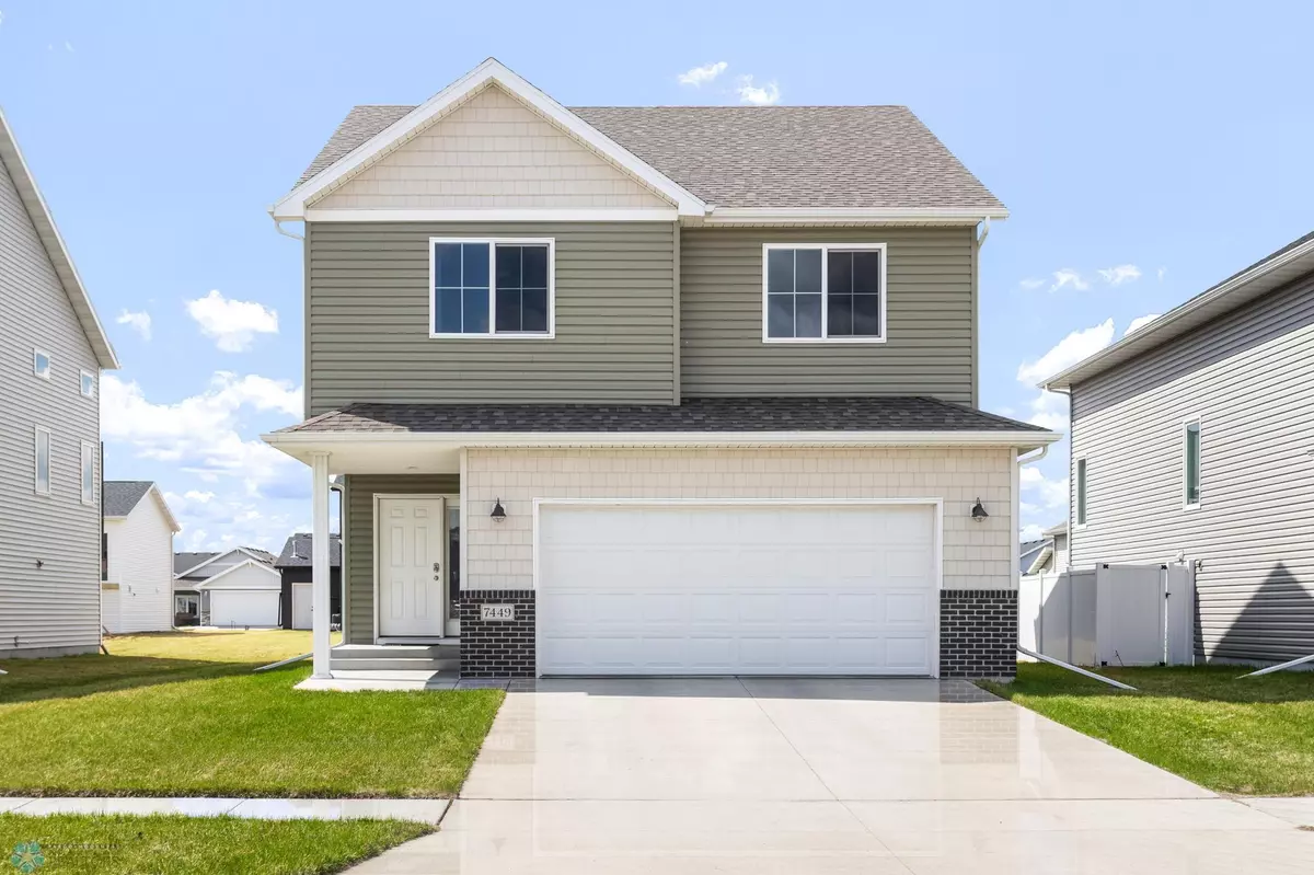 Fargo, ND 58104,7449 18th ST S