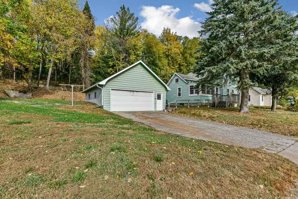Faribault, MN 55021,612 Willow ST