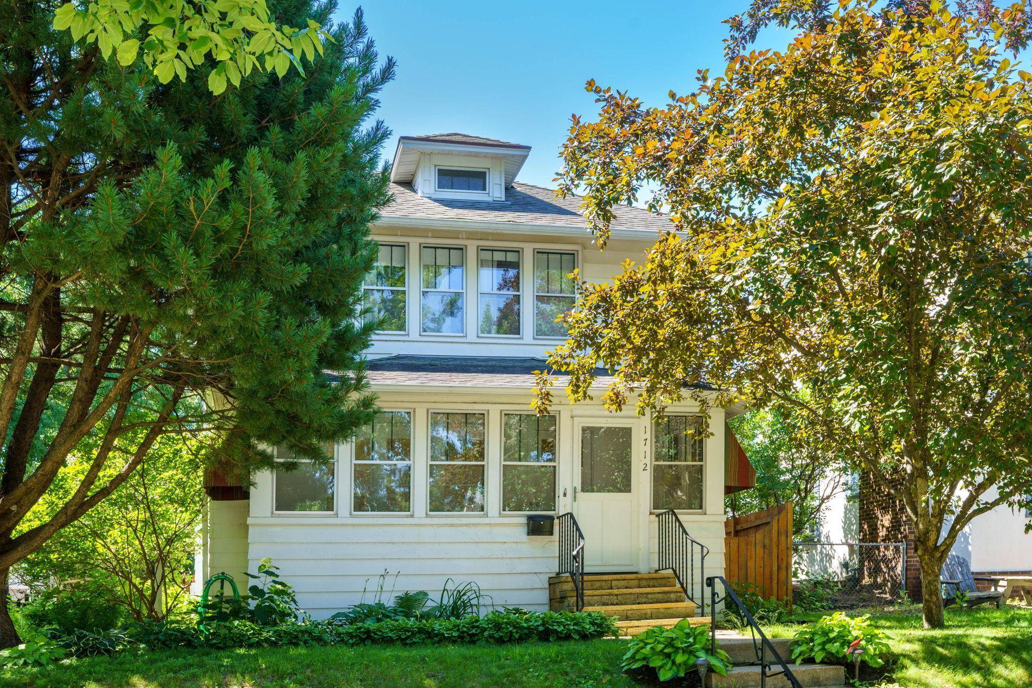 1712 Jefferson AVE, Saint Paul, MN 55105