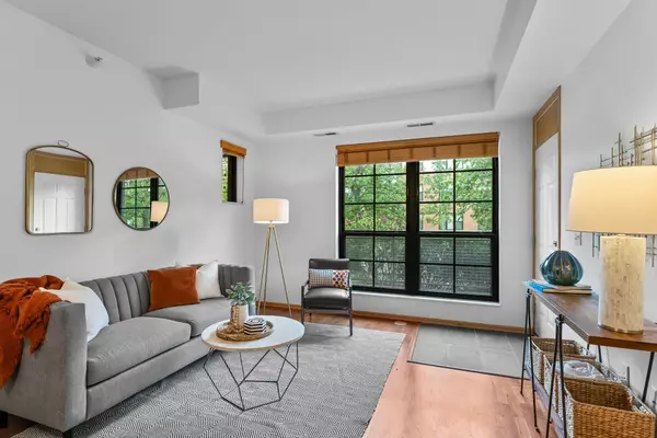 Saint Paul, MN 55114,2565 Franklin AVE #109