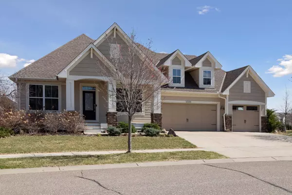 16588 E Lake DR, Lakeville, MN 55044