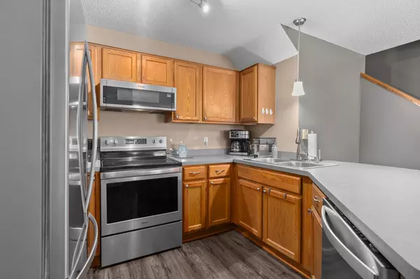 Woodbury, MN 55125,8614 Quarry Ridge LN #B