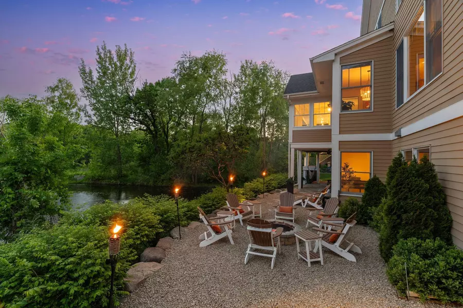 5761 Sunnybrook LN, Minnetrista, MN 55364