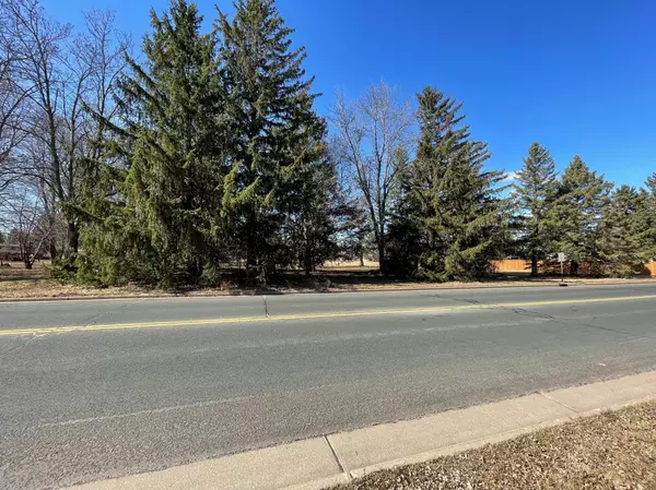 Roberts, WI 54023,xxx N Division ST