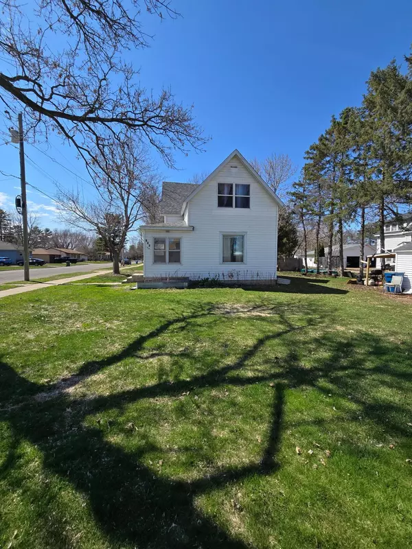 Pine City, MN 55063,155 8th ST SW