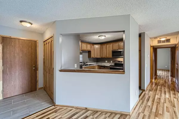 Rosemount, MN 55068,6690 162nd CT