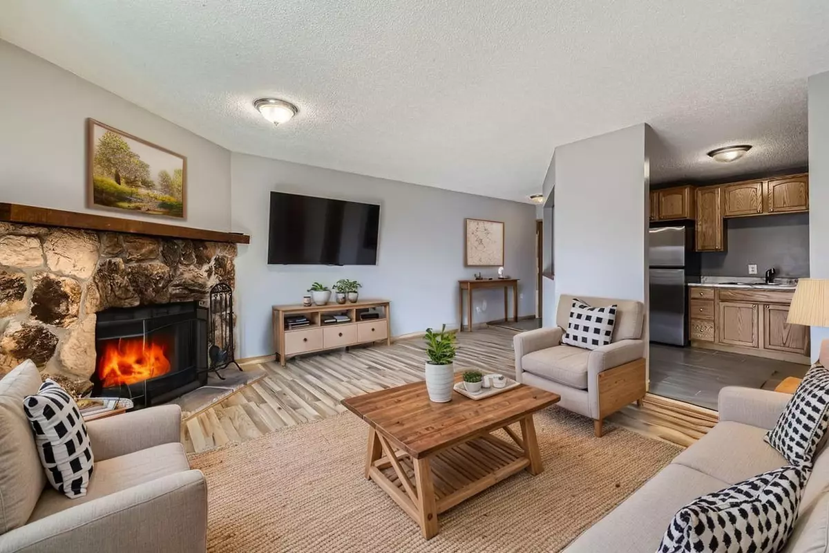 Rosemount, MN 55068,6690 162nd CT