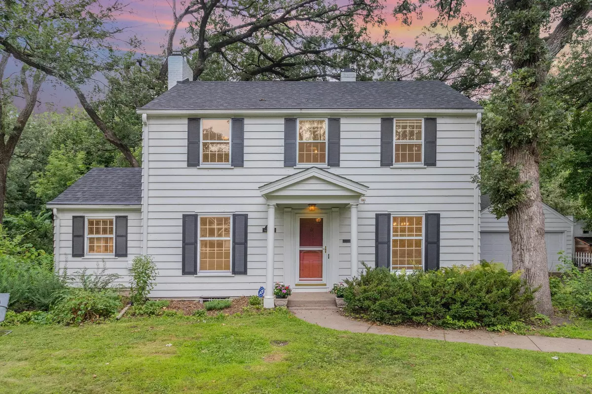 Richfield, MN 55423,7038 Oak Grove BLVD