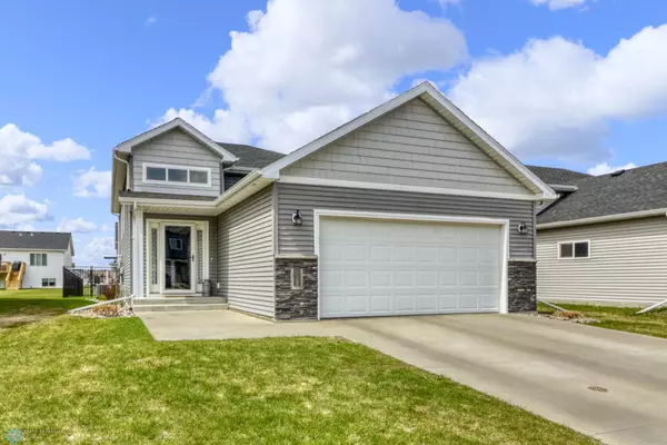 4553 13th ST S, Moorhead, MN 56560
