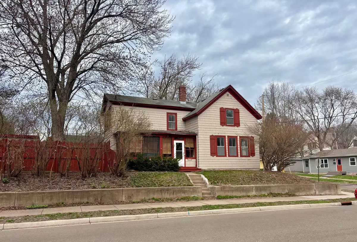 Stillwater, MN 55082,718 4th ST N