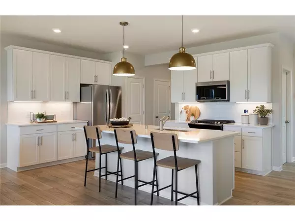Lakeville, MN 55044,17927 Genoa DR