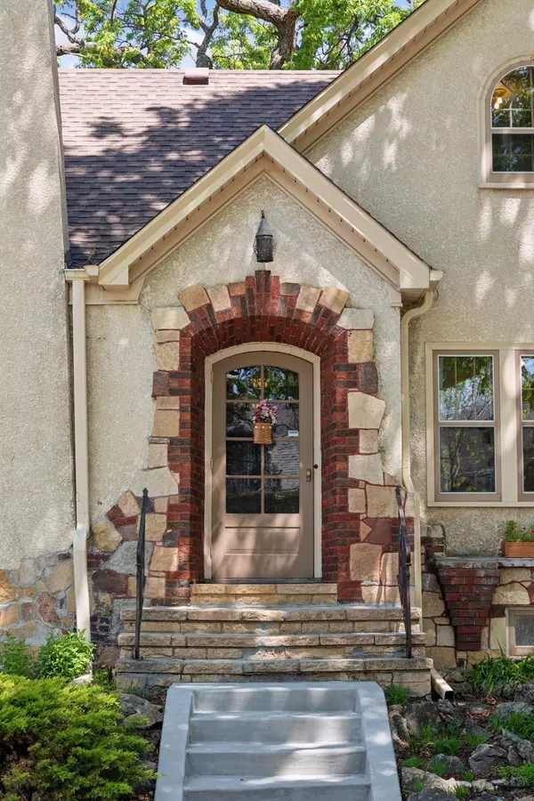 Minneapolis, MN 55412,3500 Oliver AVE N