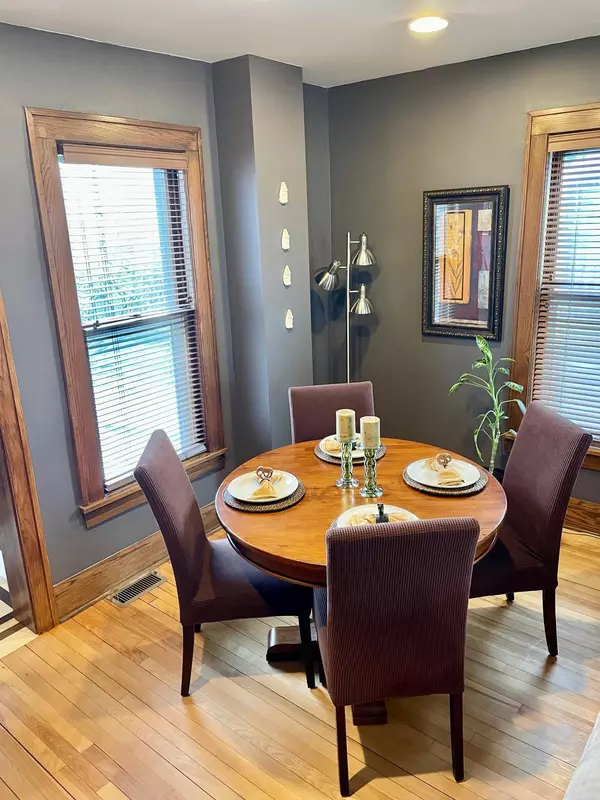 Minneapolis, MN 55408,3221 Pleasant AVE