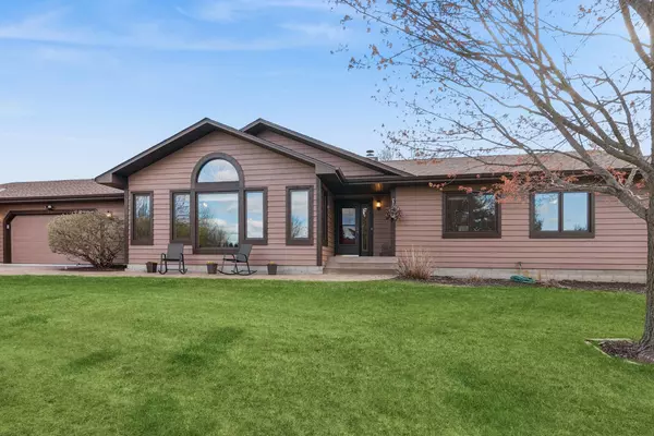 24044 Irish AVE, Forest Lake, MN 55025