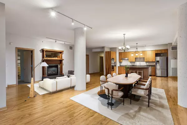 Minneapolis, MN 55401,401 N 2nd ST #401