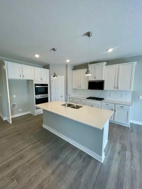 Lakeville, MN 55044,4617 172nd ST W