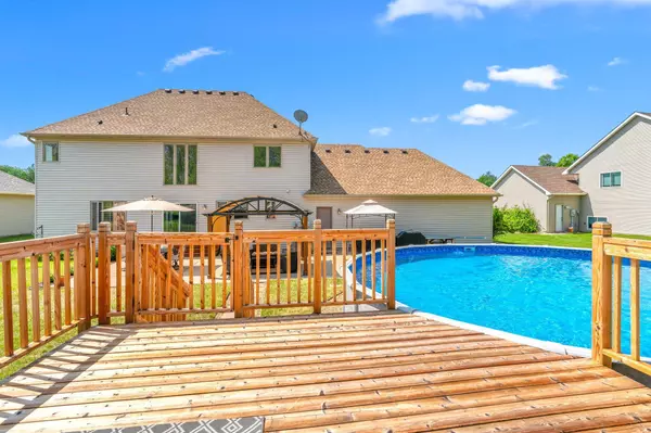 North Branch, MN 55056,5214 381st LN