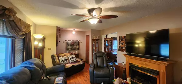 Casselton, ND 58012,251 5th AVE N