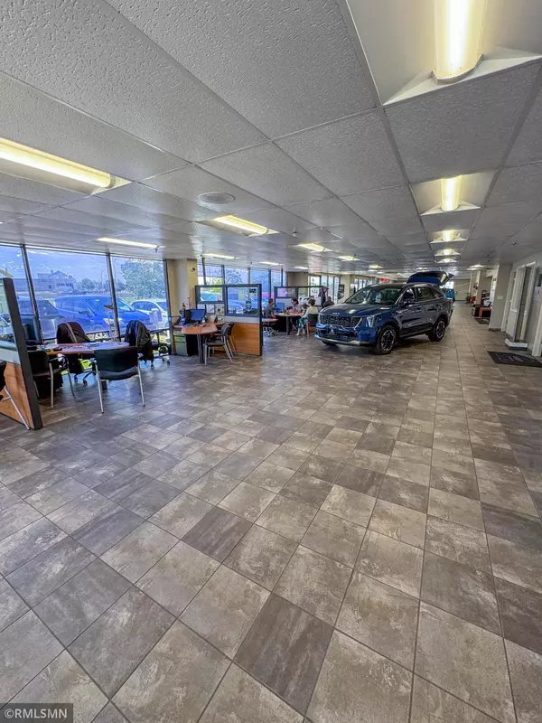 Rochester, MN 55901,4444 Highway 52 N