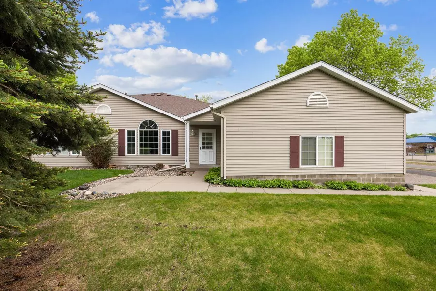 400 5th ST N, Sartell, MN 56377