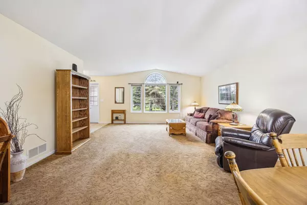 Sartell, MN 56377,400 5th ST N