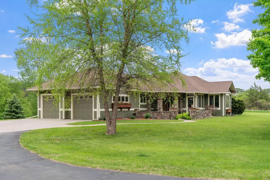 374 Indigo TRL, Troy Twp, WI 54022