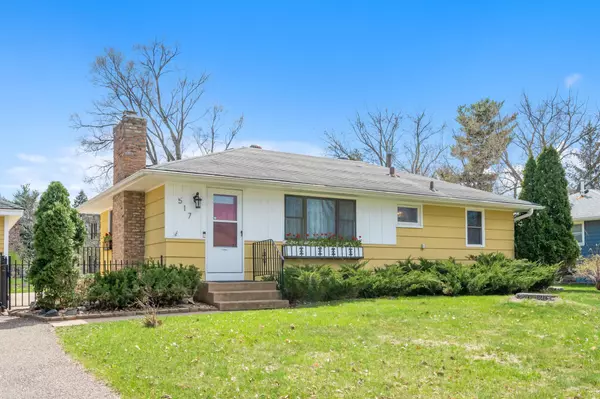517 Pearson Pkwy, Brooklyn Park, MN 55444