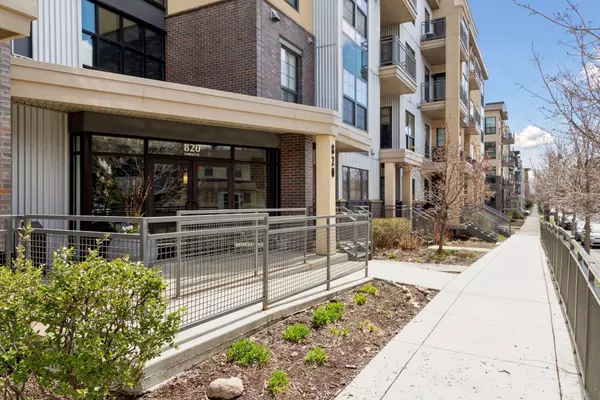 Saint Paul, MN 55114,820 Emerald ST #106