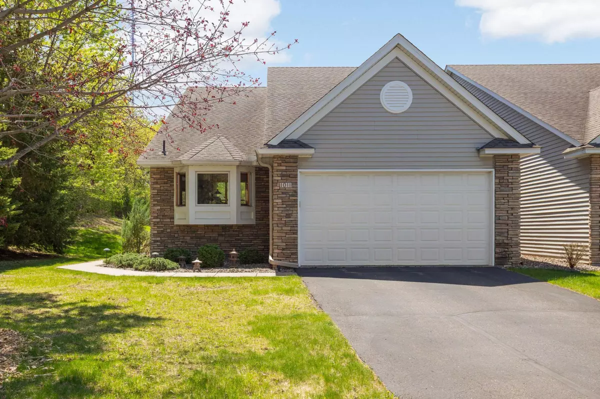 Shoreview, MN 55126,1011 Hesli Hill CT