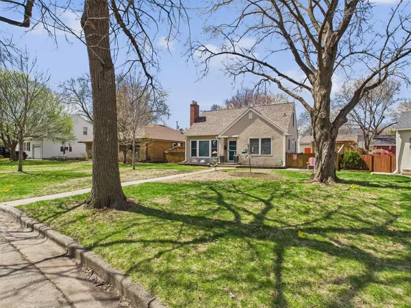 Robbinsdale, MN 55422,4521 York AVE N