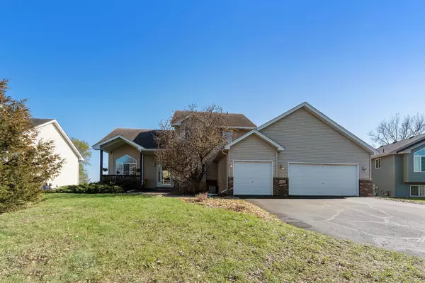 2312 121st CIR NW, Coon Rapids, MN 55448