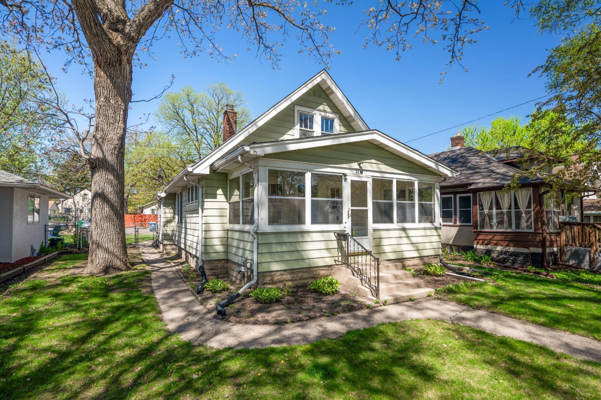 Minneapolis, MN 55412,3239 Thomas AVE N