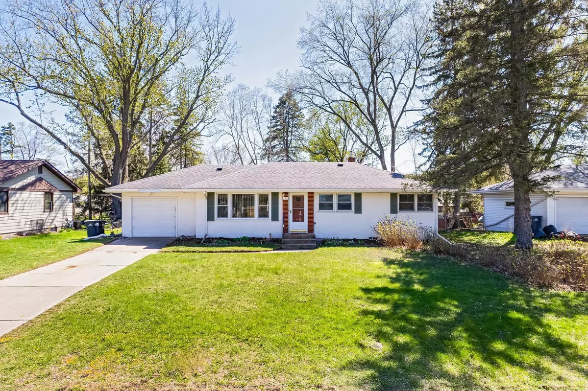 Shoreview, MN 55126,192 Demar AVE