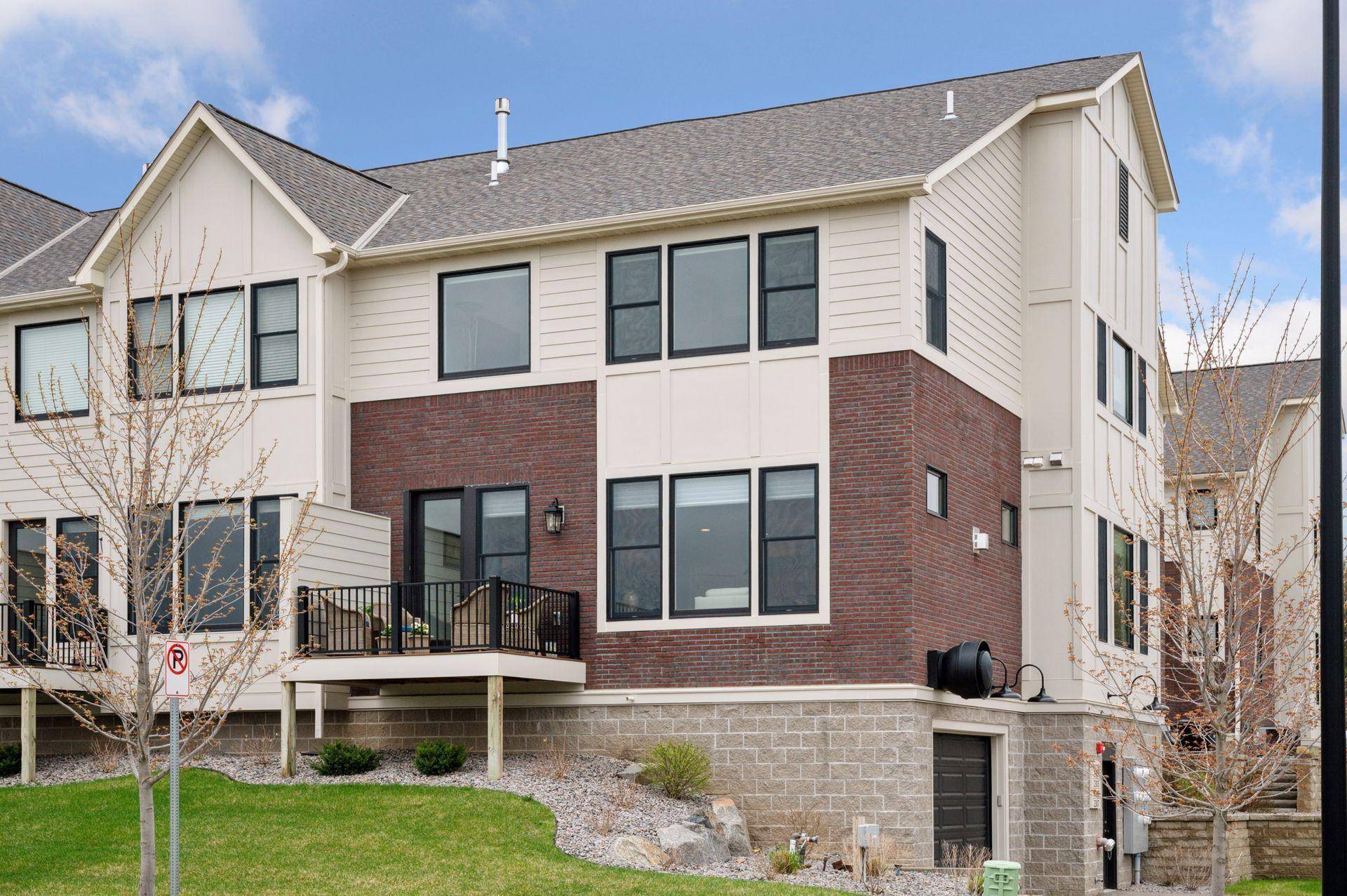 Hudson, WI 54016,2301 Simply Living Lane