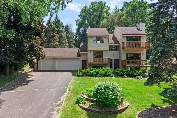 Little Canada, MN 55117,2405 Dianna LN