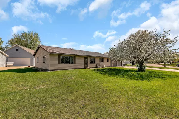 Melrose, MN 56352,180 Meadowlark LN SW