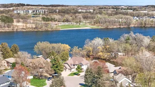 New Brighton, MN 55112,1427 Rosewood CT