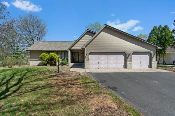 5441 Ojibway AVE N, Stillwater, MN 55082