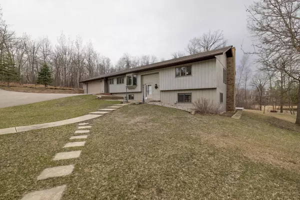 23318 Highview DR, Nevis, MN 56467