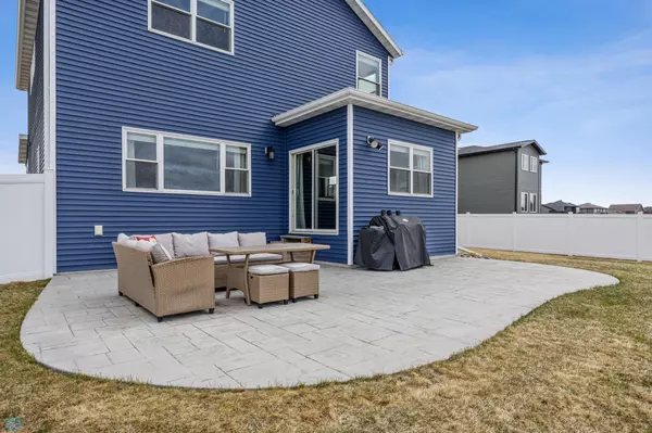 Fargo, ND 58104,7245 Eagle Pointe DR S