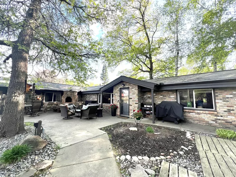 29929 Canary LN, Breezy Point, MN 56472