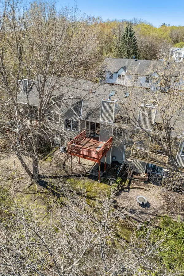 Eden Prairie, MN 55346,7247 Bren LN