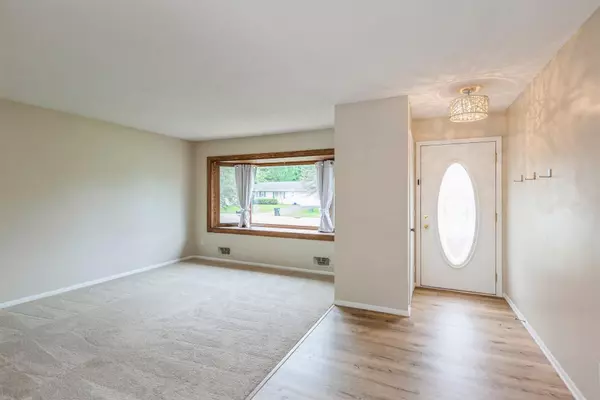 Apple Valley, MN 55124,15371 Drexel WAY